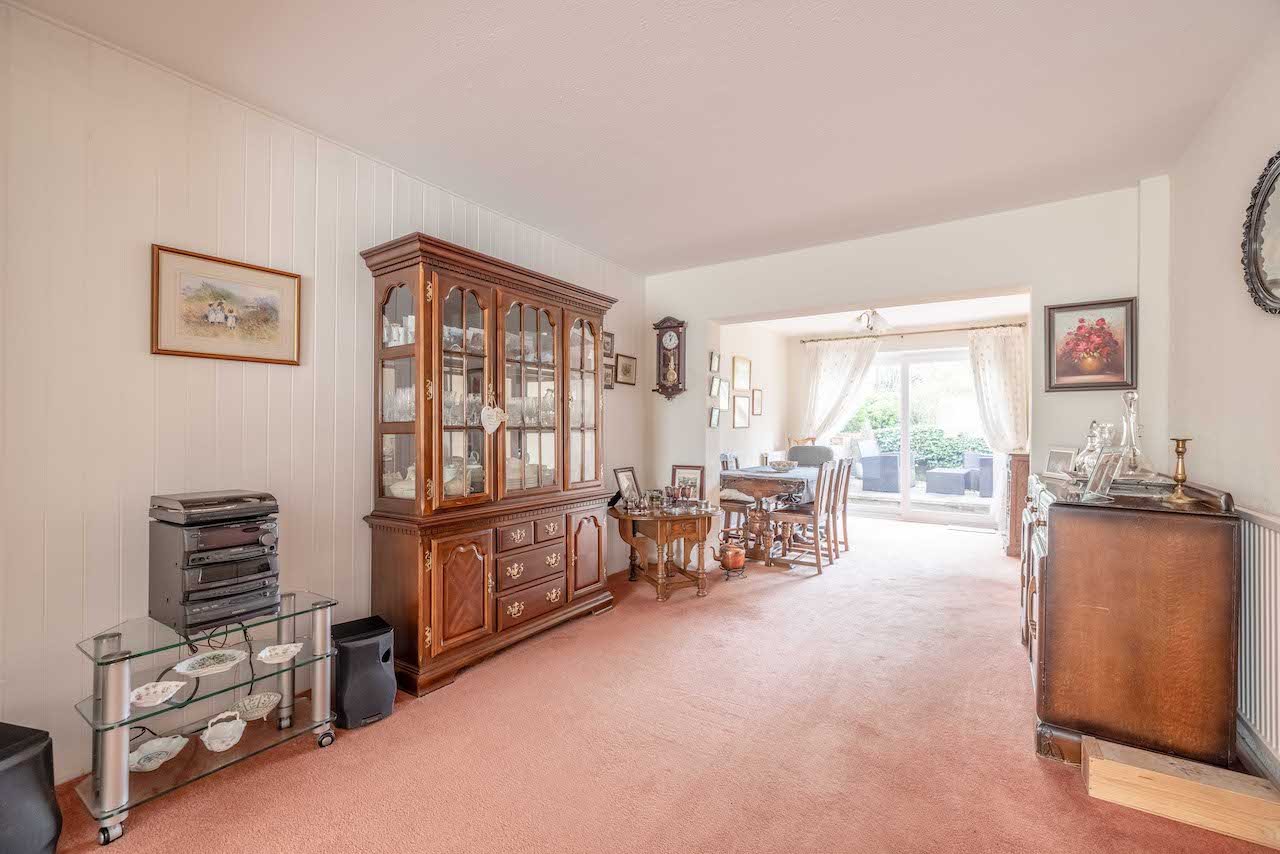 3 bed semi-detached house for sale in St Andrews Close, Old Windsor  - Property Image 6
