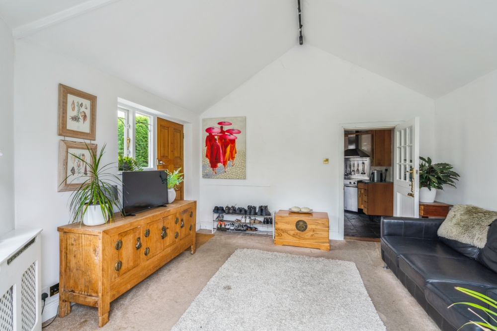 3 bed detached house for sale in One Pin Lane, Farnham Common  - Property Image 10