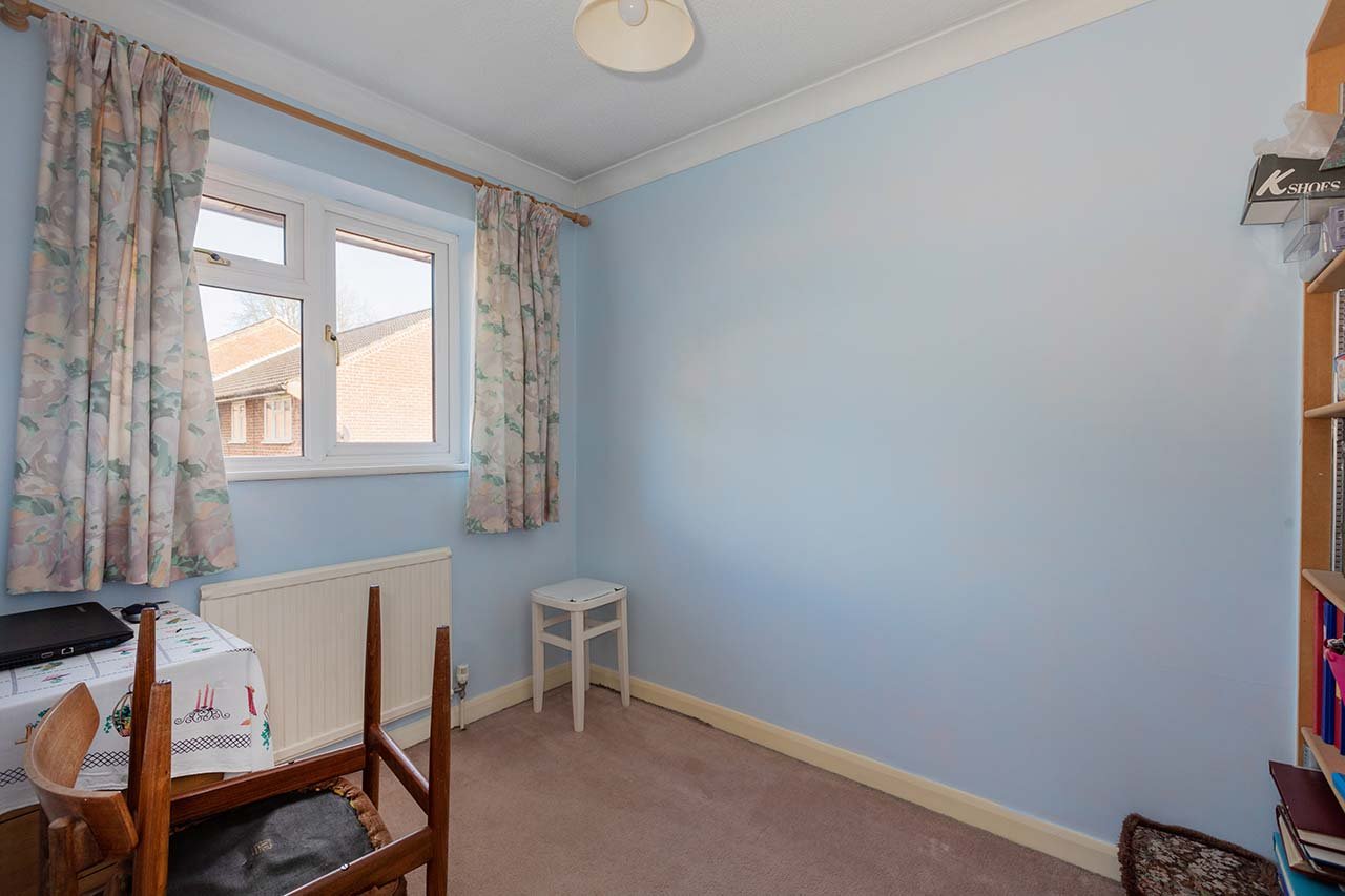 3 bed end of terrace house for sale in St Michaels Court, Burnham  - Property Image 12