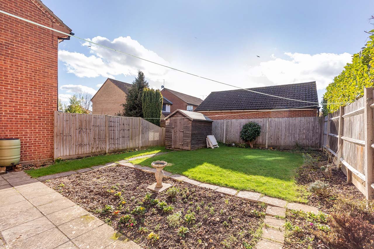 3 bed end of terrace house for sale in St Michaels Court, Burnham  - Property Image 14