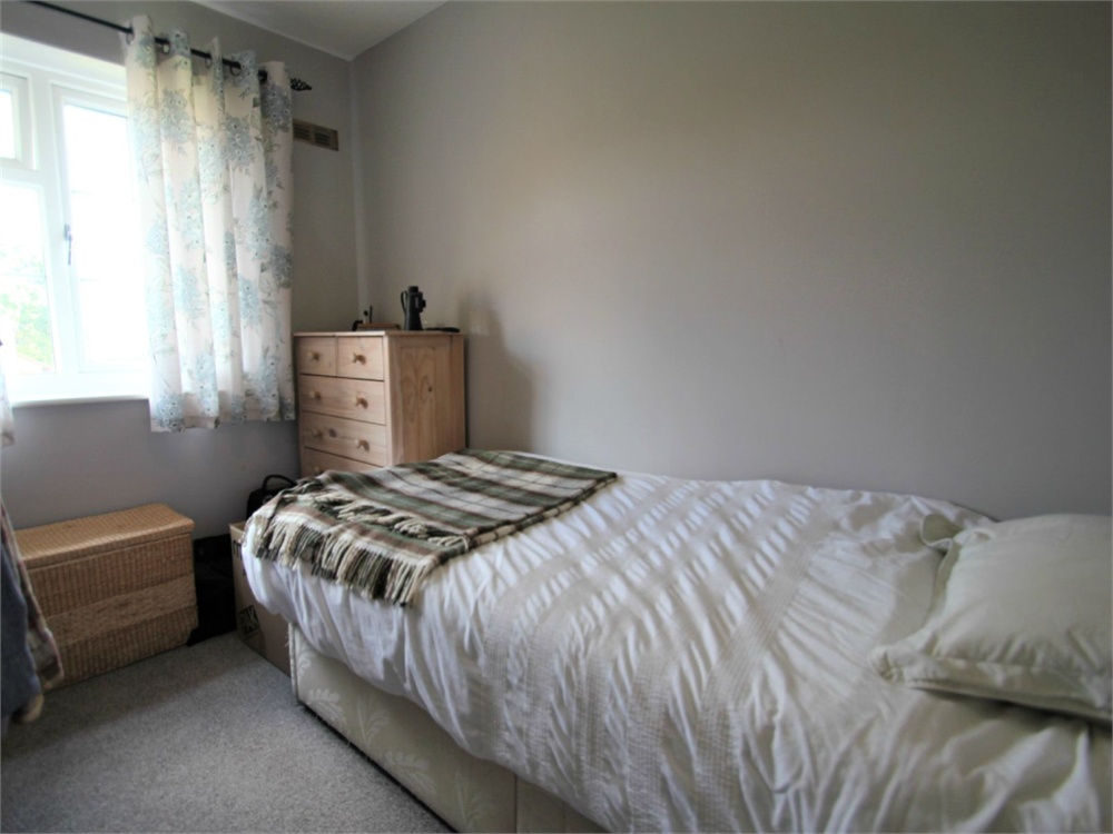 2 bed terraced house for sale in Bader Gardens, Cippenham  - Property Image 6