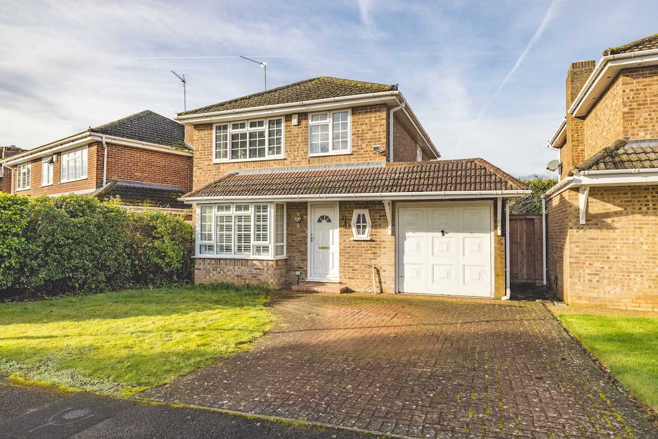3 bed detached house for sale in Balmoral, Maidenhead  - Property Image 20