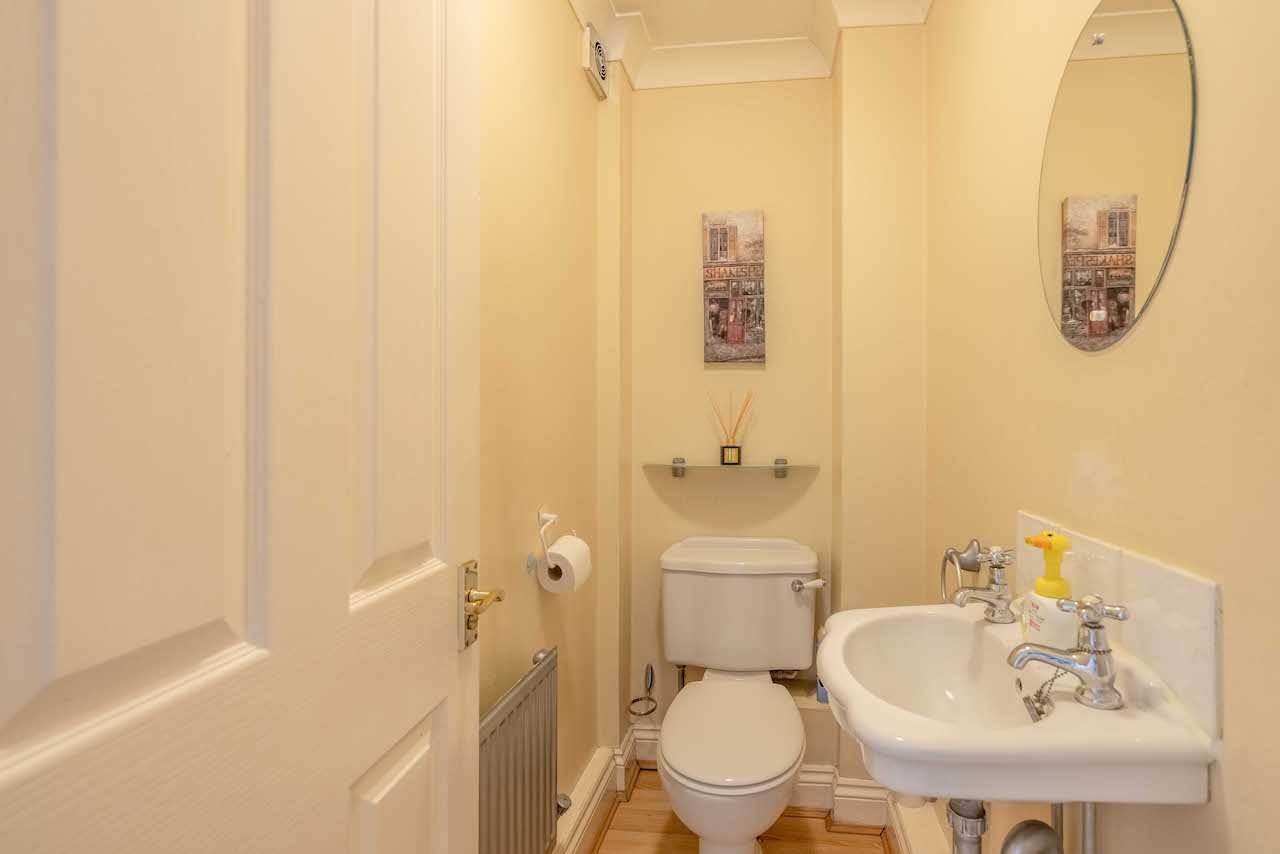 3 bed terraced house for sale in Market Lane, Iver  - Property Image 10