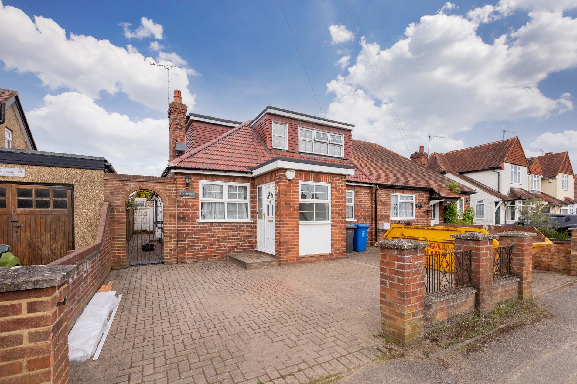 3 bed semi-detached house for sale in Smithfield Road, Maidenhead - Property Image 1
