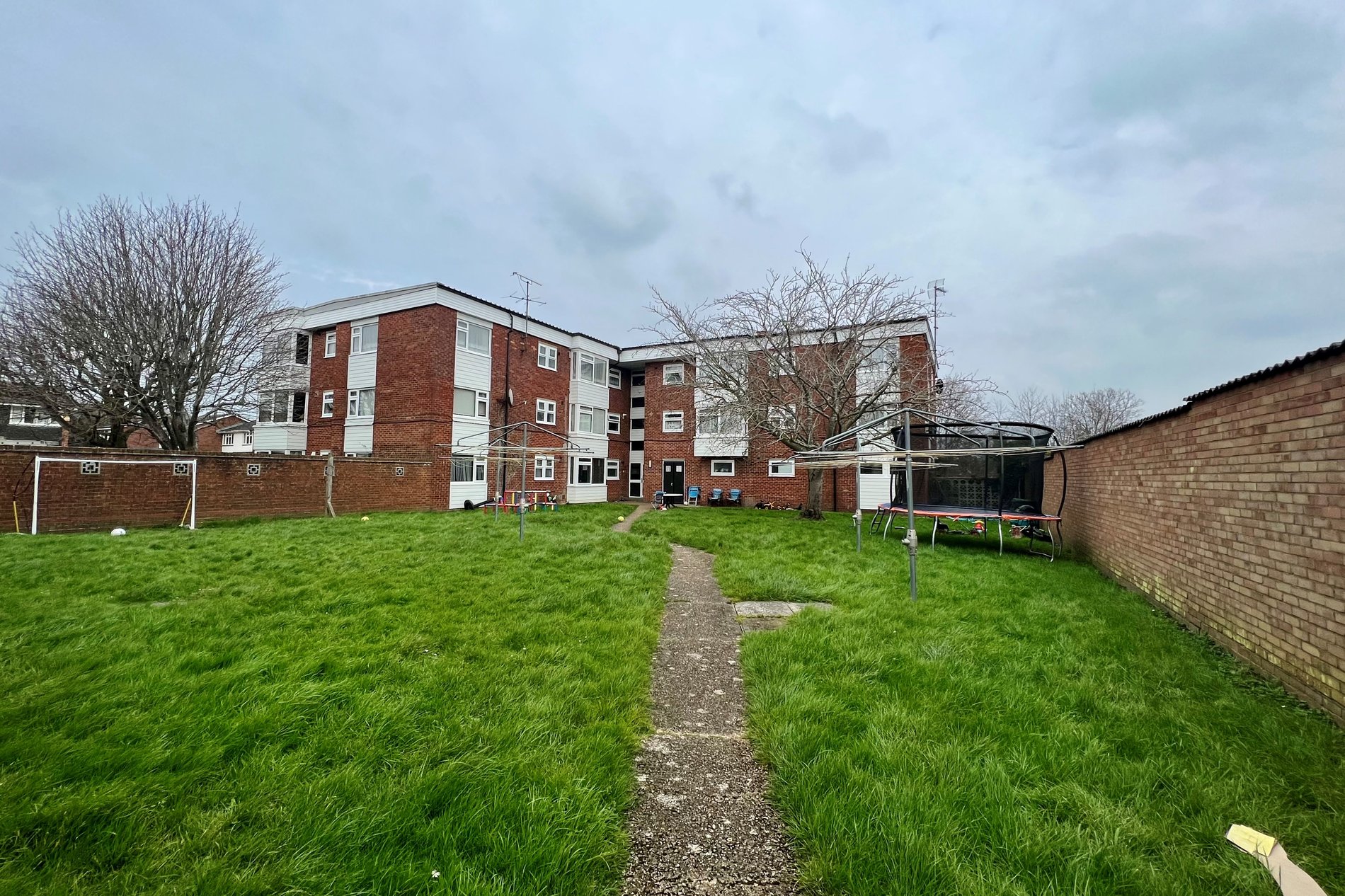 1 bed ground floor maisonette for sale in Dutton Way, Iver  - Property Image 8