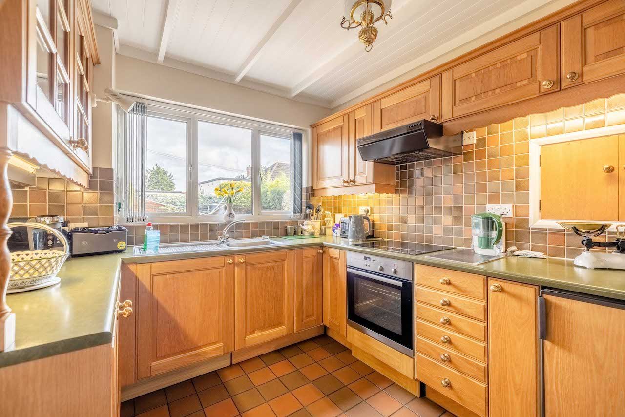 3 bed semi-detached house for sale in Summerhouse Lane, West Drayton  - Property Image 9