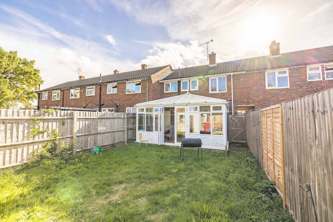 3 bed terraced house for sale in Long Furlong Drive, Slough  - Property Image 13