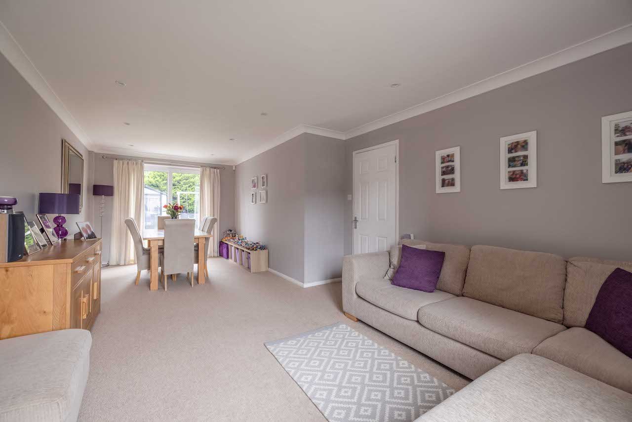 3 bed link detached house for sale in Lowbrook Drive, Maidenhead  - Property Image 8