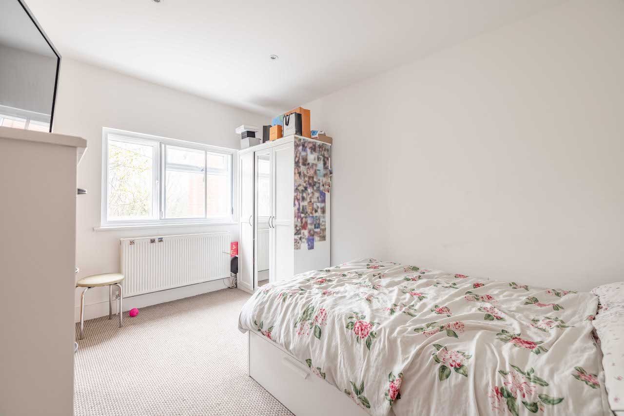 3 bed end of terrace house for sale in Sutton Lane, Langley  - Property Image 9