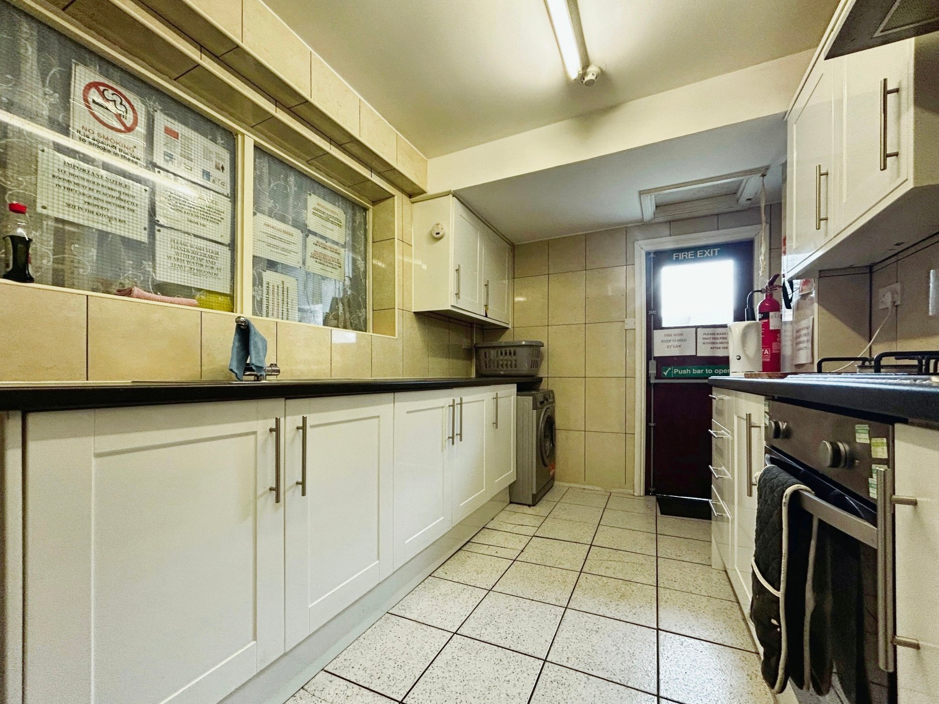 To rent in London Road, Langley  - Property Image 5