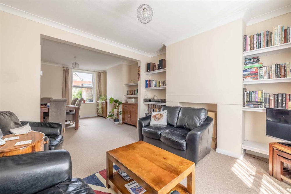 3 bed terraced house for sale in Alpha Street South, Slough  - Property Image 2