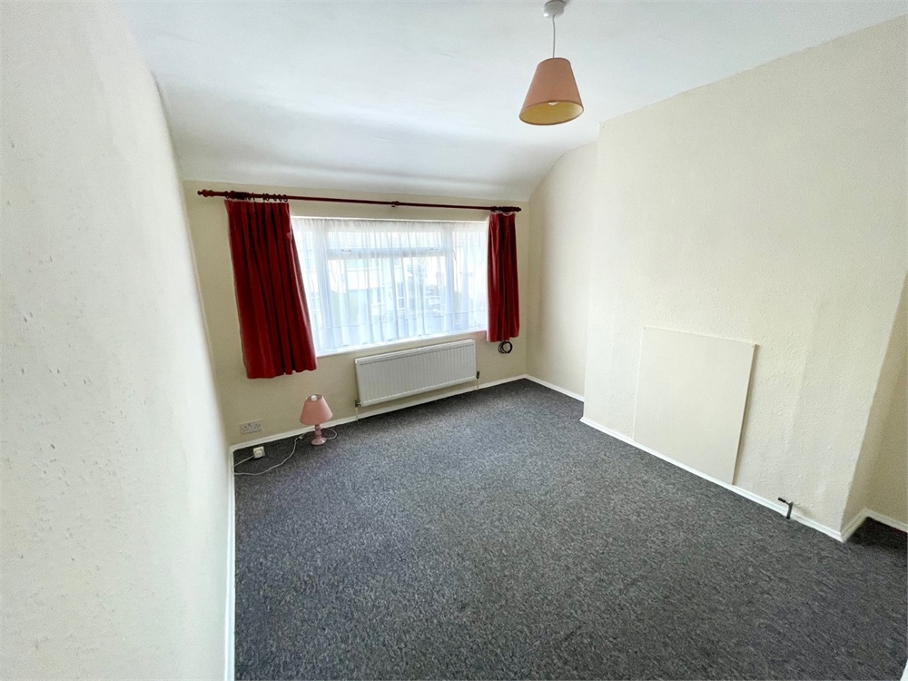 2 bed maisonette to rent in Stafford Avenue, Slough  - Property Image 4