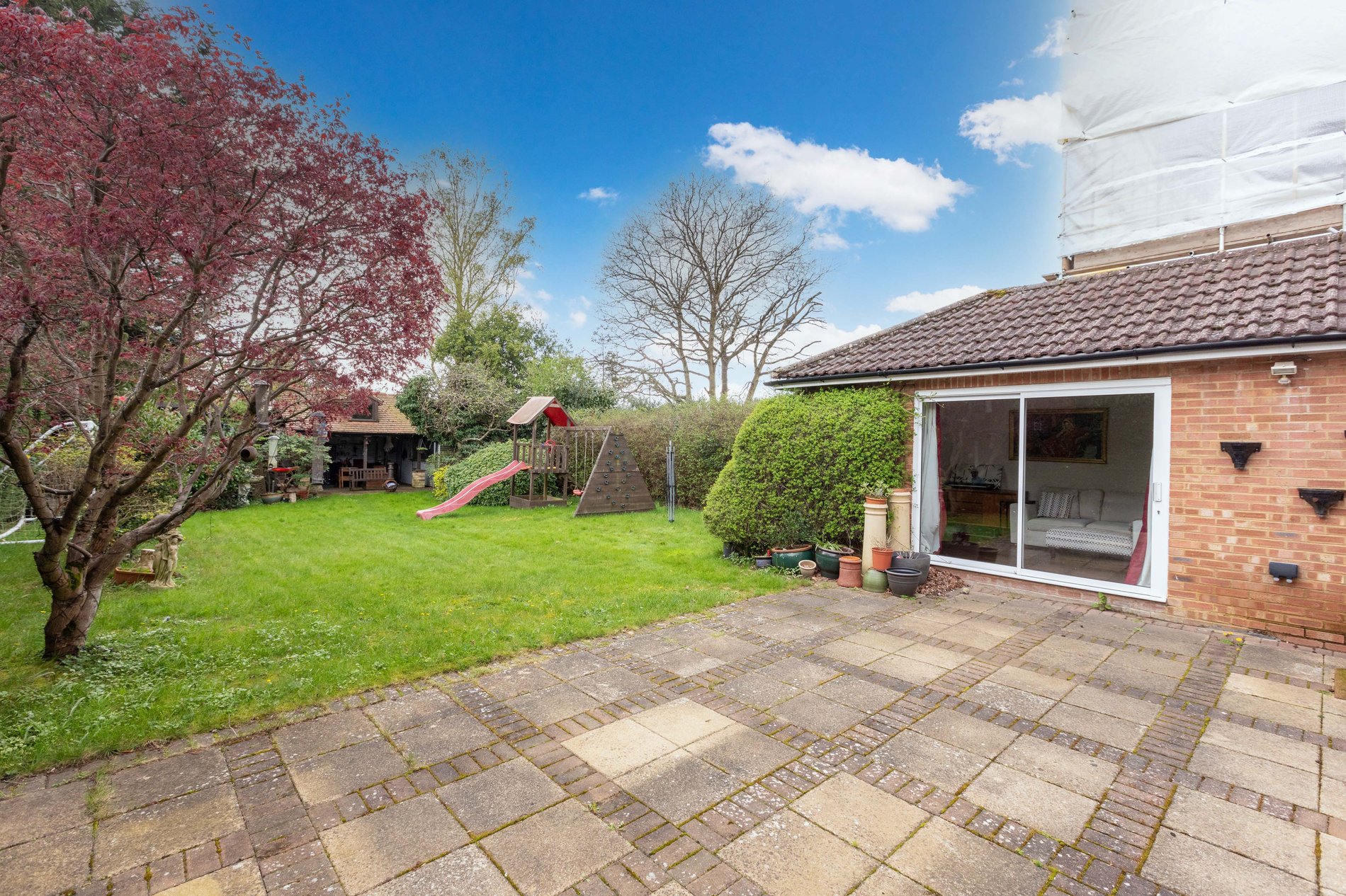3 bed detached house for sale in Wood Lane Close, Iver  - Property Image 13