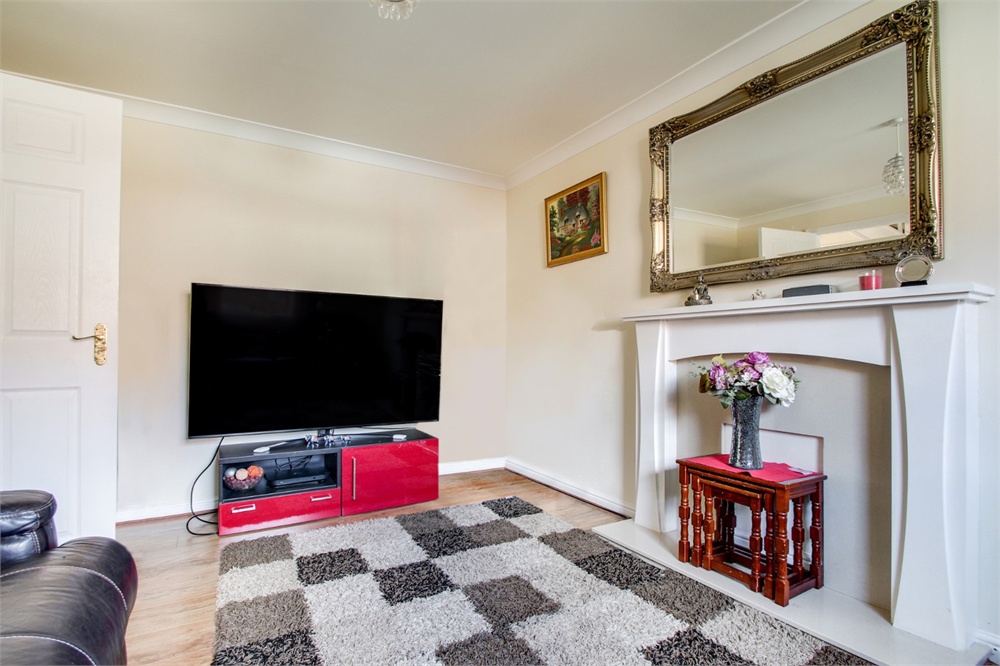 4 bed end of terrace house to rent in Olivia Drive, Langley  - Property Image 2