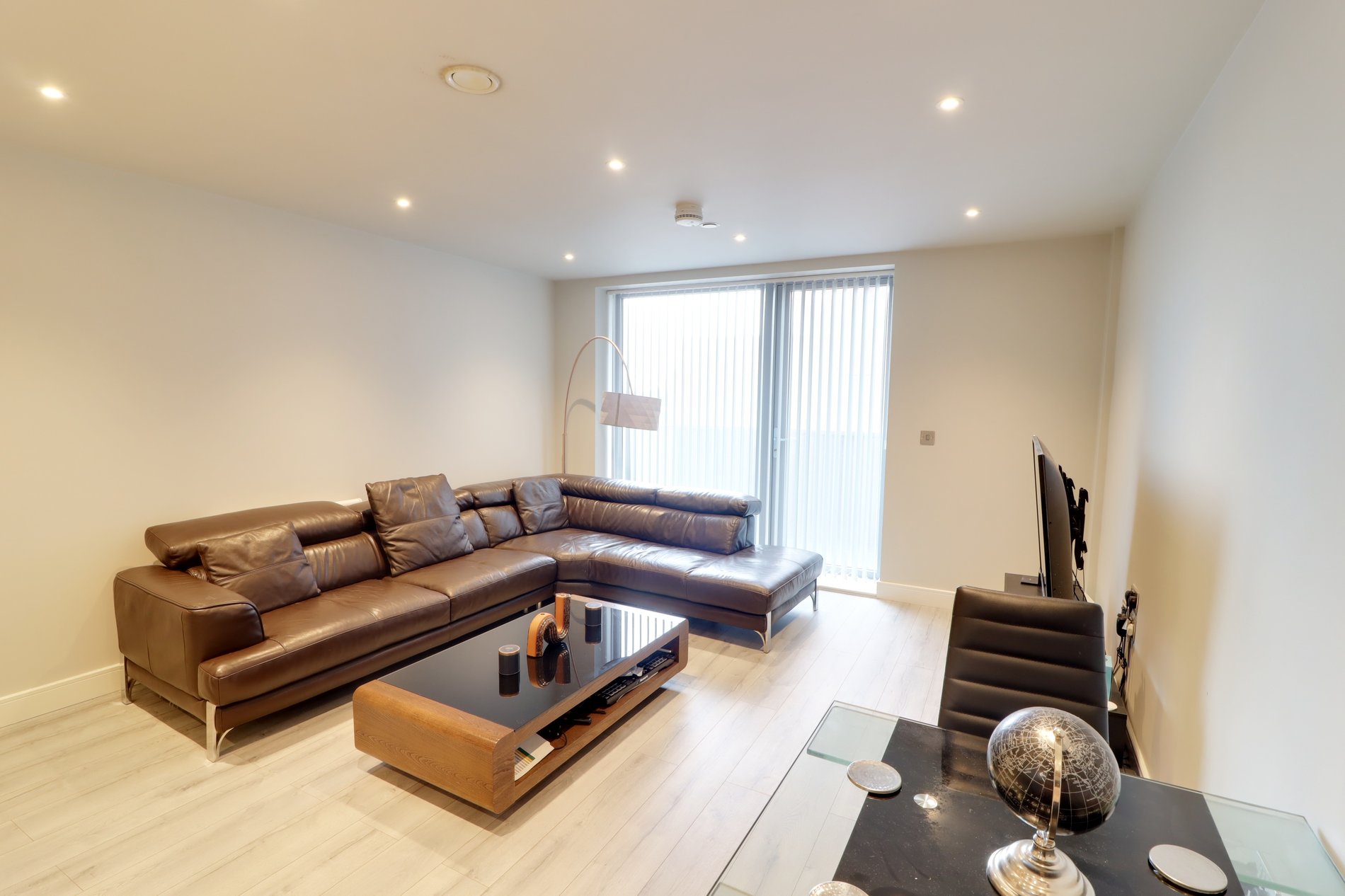 1 bed flat to rent in Petersfield Avenue, Slough  - Property Image 2