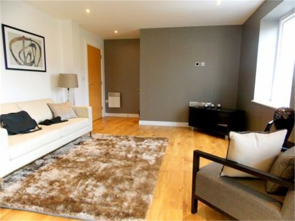 1 bed flat to rent in Park Lodge Avenue, West Drayton  - Property Image 3