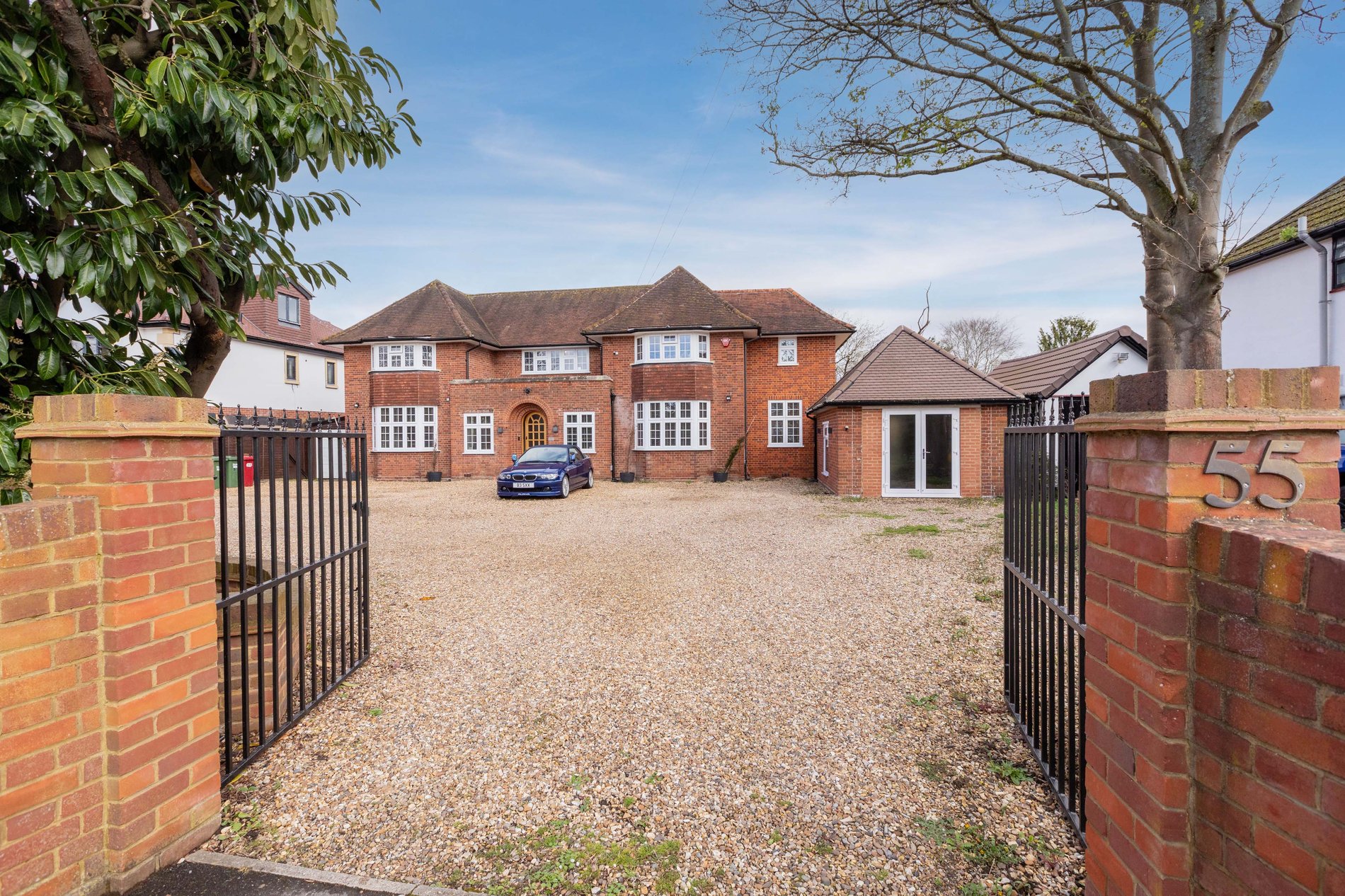 5 bed detached house for sale in Langley Road, Langley, SL3 (ref: 607794)