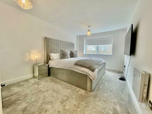 2 bed flat to rent in Wycombe Road, High Wycombe  - Property Image 8