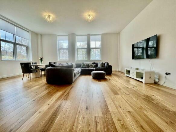 2 bed flat to rent in Wycombe Road, High Wycombe  - Property Image 5