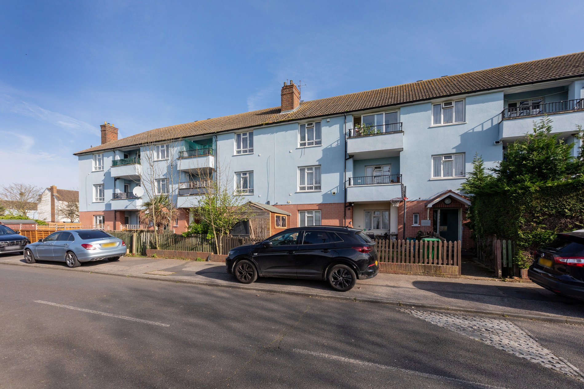 3 bed flat for sale in Reddington Drive, Langley  - Property Image 13