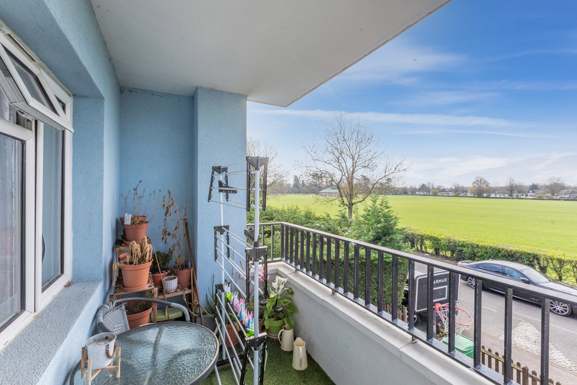 3 bed flat for sale in Reddington Drive, Langley  - Property Image 9