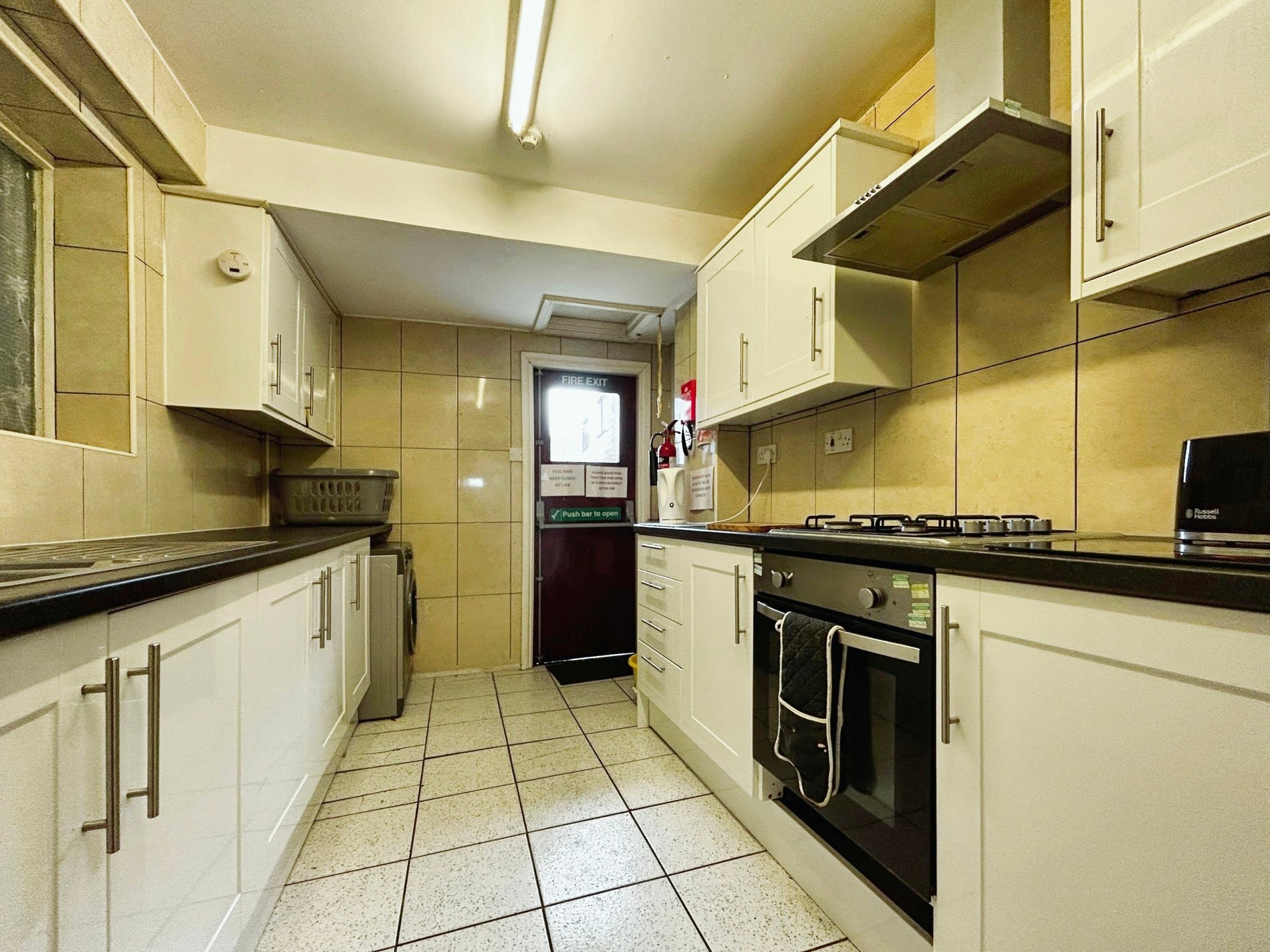 To rent in London Road, Langley  - Property Image 4