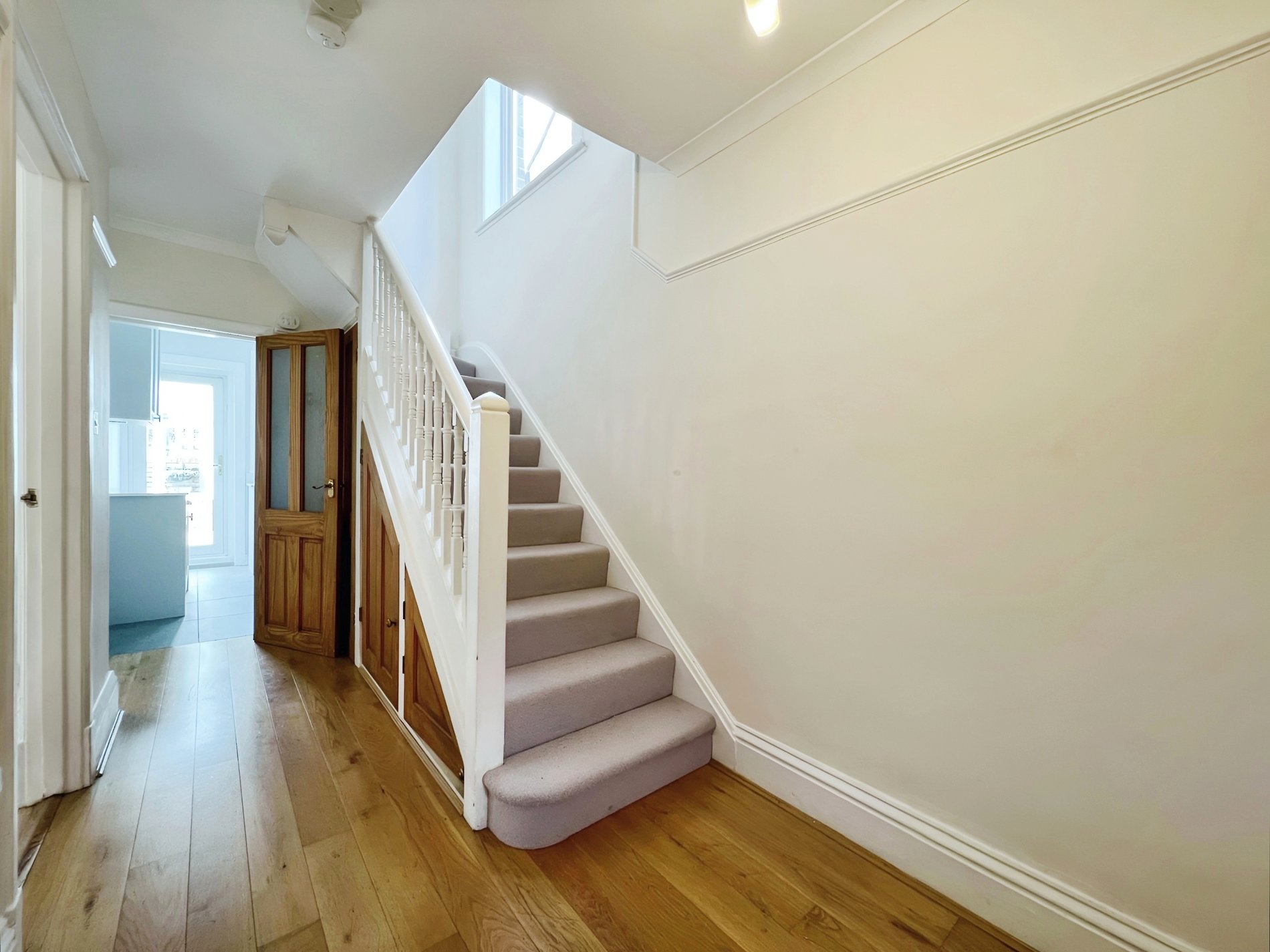 3 bed semi-detached house to rent in Station Road, Amersham  - Property Image 2
