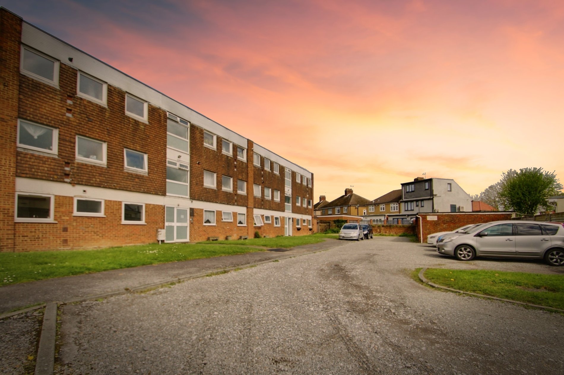 2 bed flat to rent in Falling Lane, West Drayton  - Property Image 10