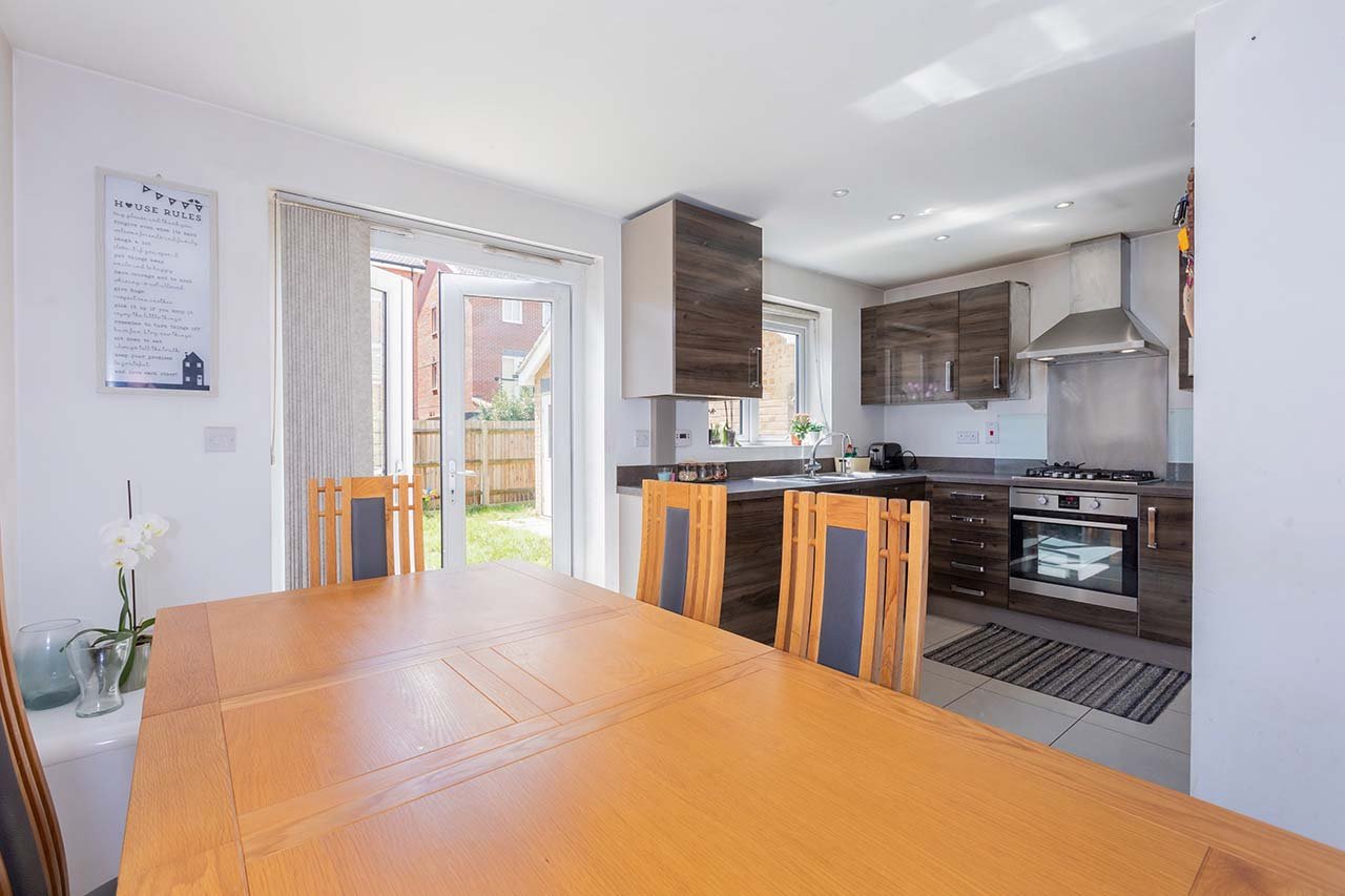 4 bed town house for sale in Edgeworth Close, Langley  - Property Image 2
