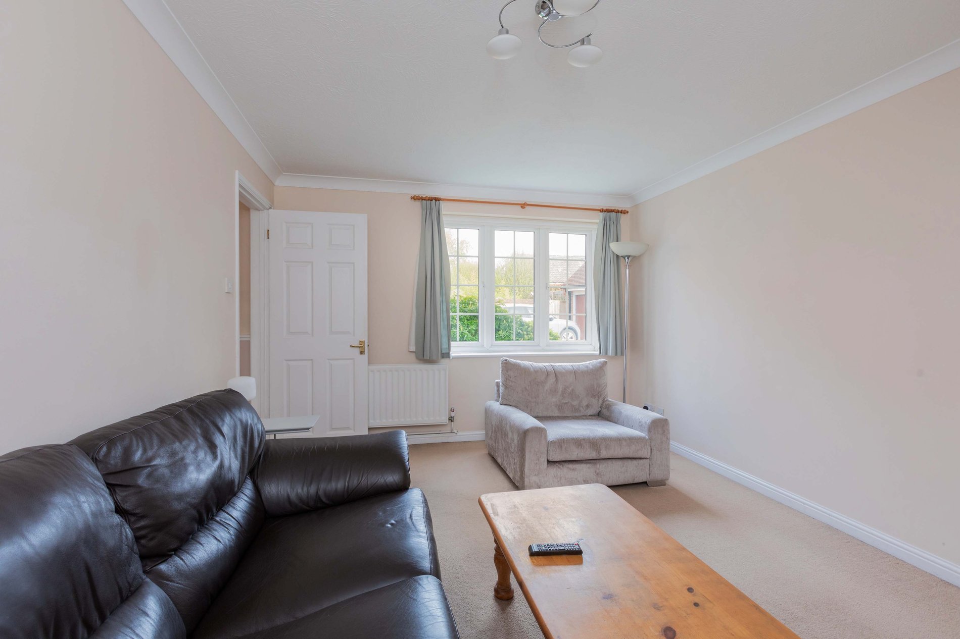 3 bed detached house for sale in Norden Meadows, Maidenhead  - Property Image 4