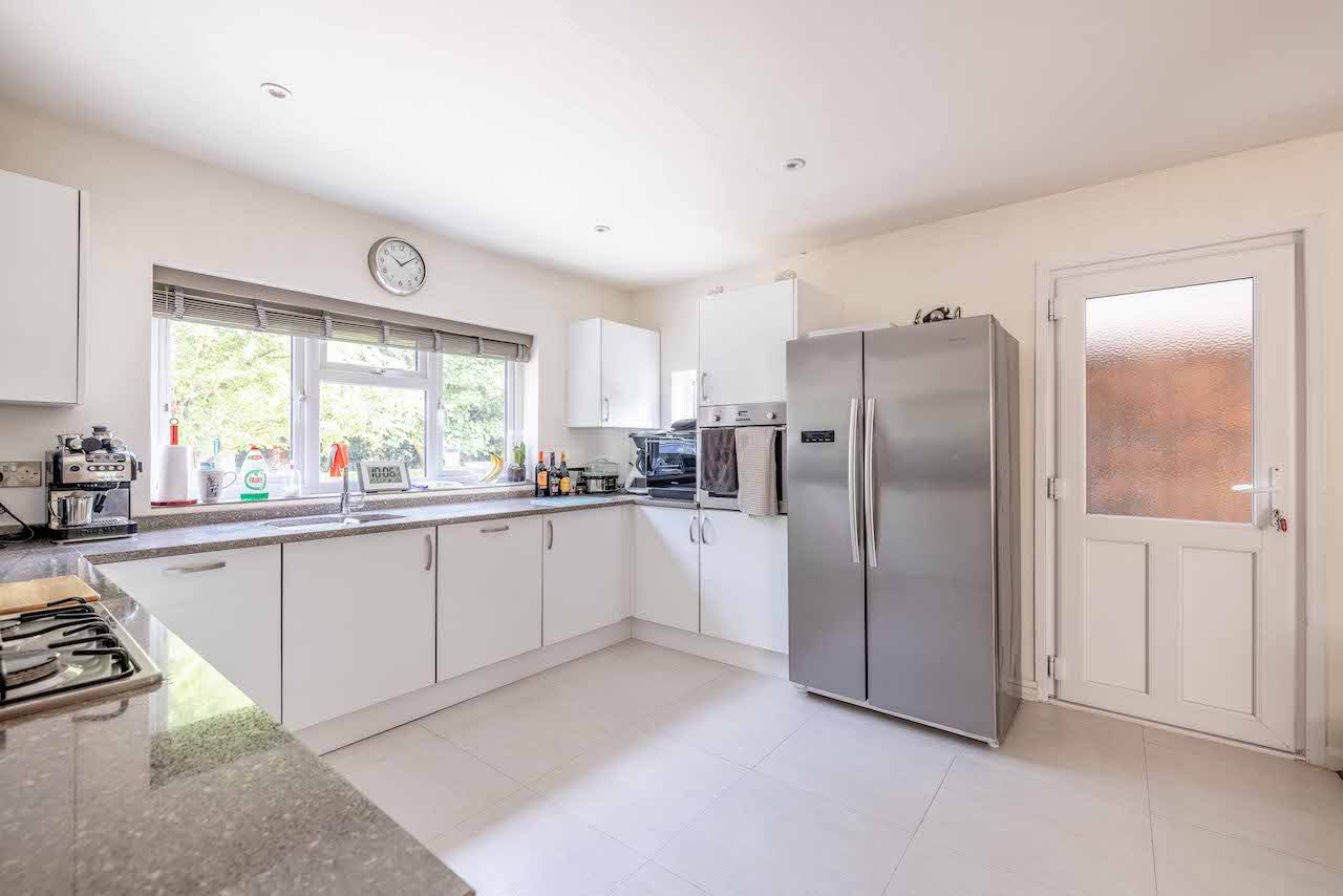 4 bed detached house for sale in The Drive, Datchet  - Property Image 9