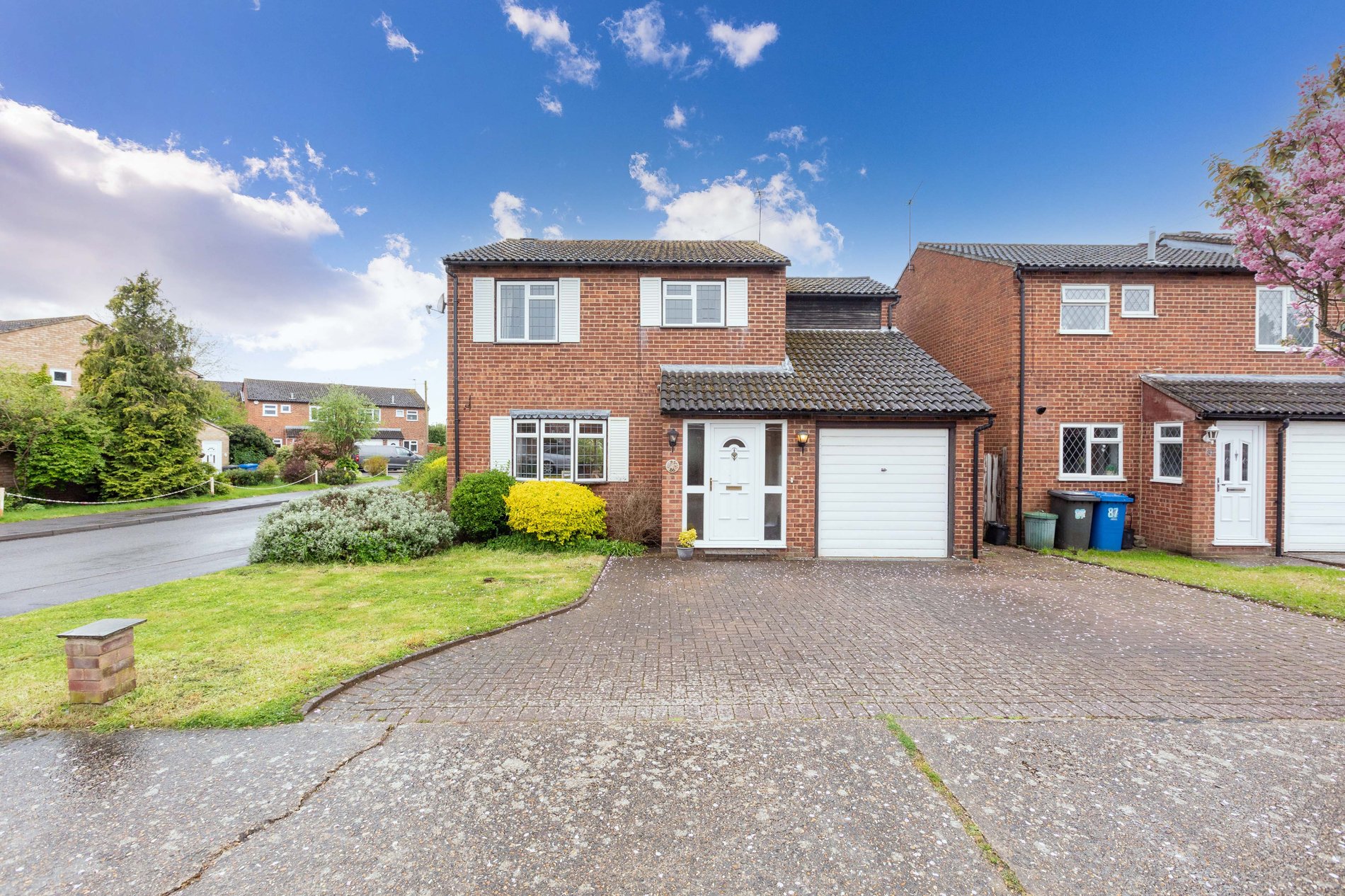 4 bed detached house for sale in Aysgarth Park, Maidenhead - Property Image 1