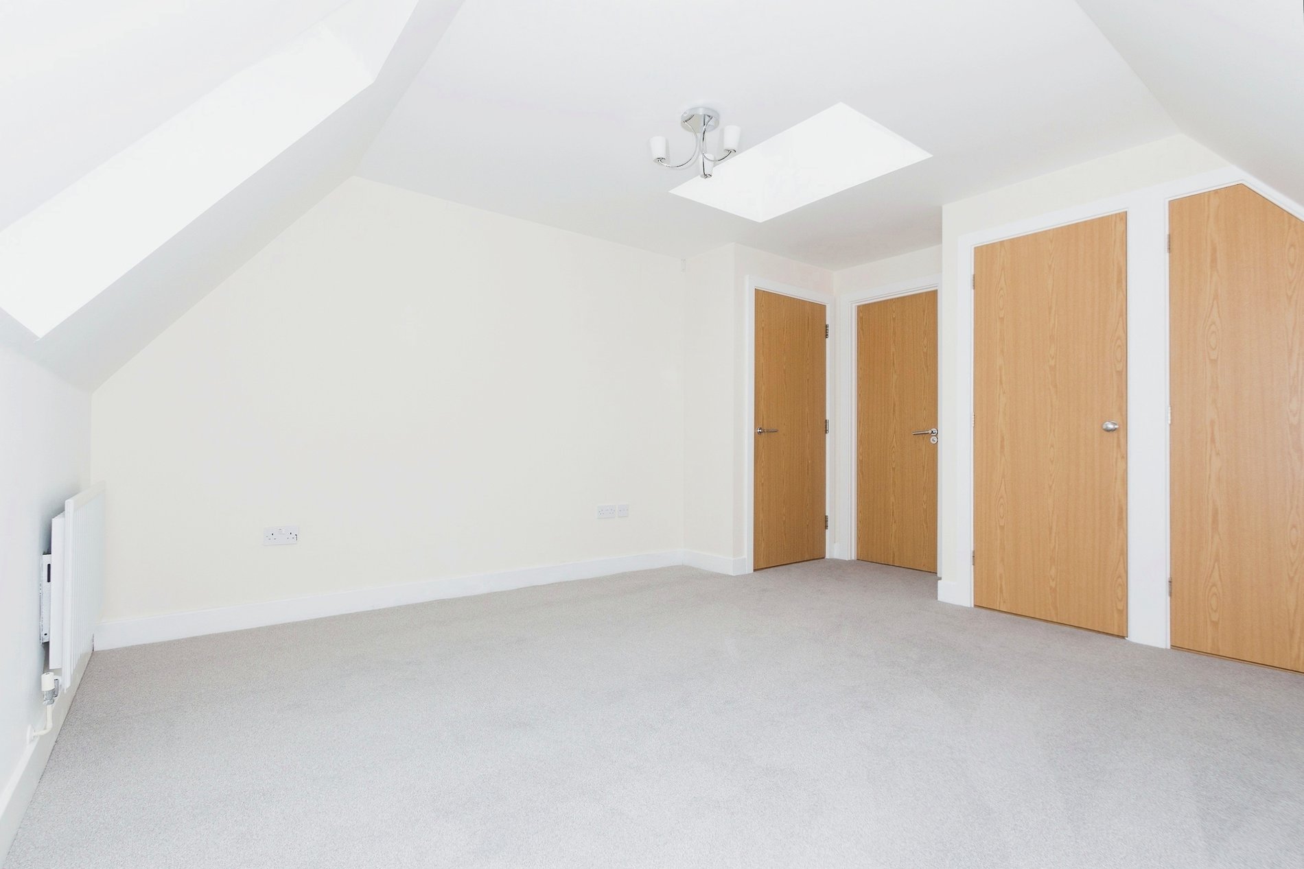 2 bed flat to rent in High Street, Iver  - Property Image 5
