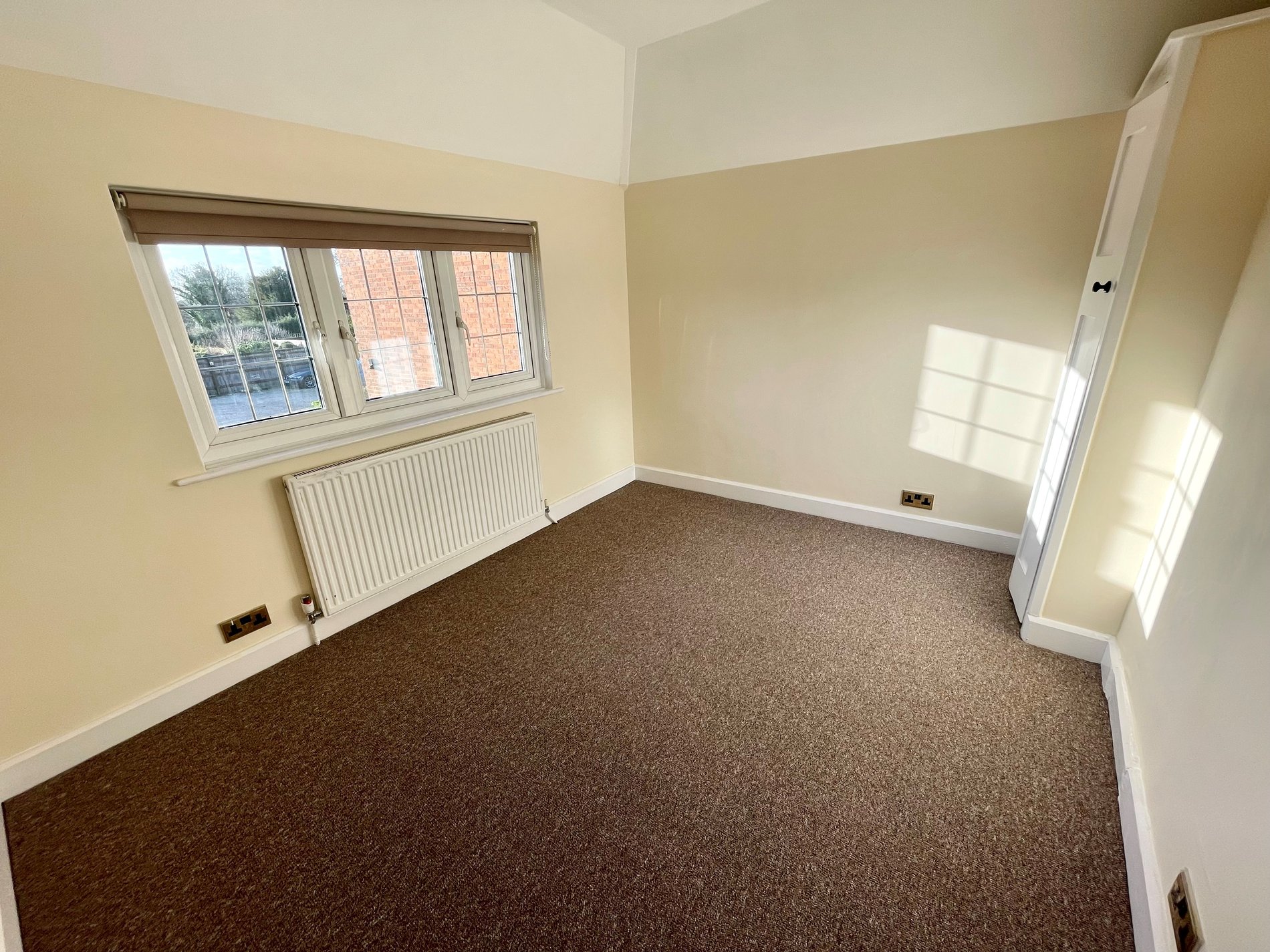 4 bed detached house to rent in Church Street  - Property Image 7