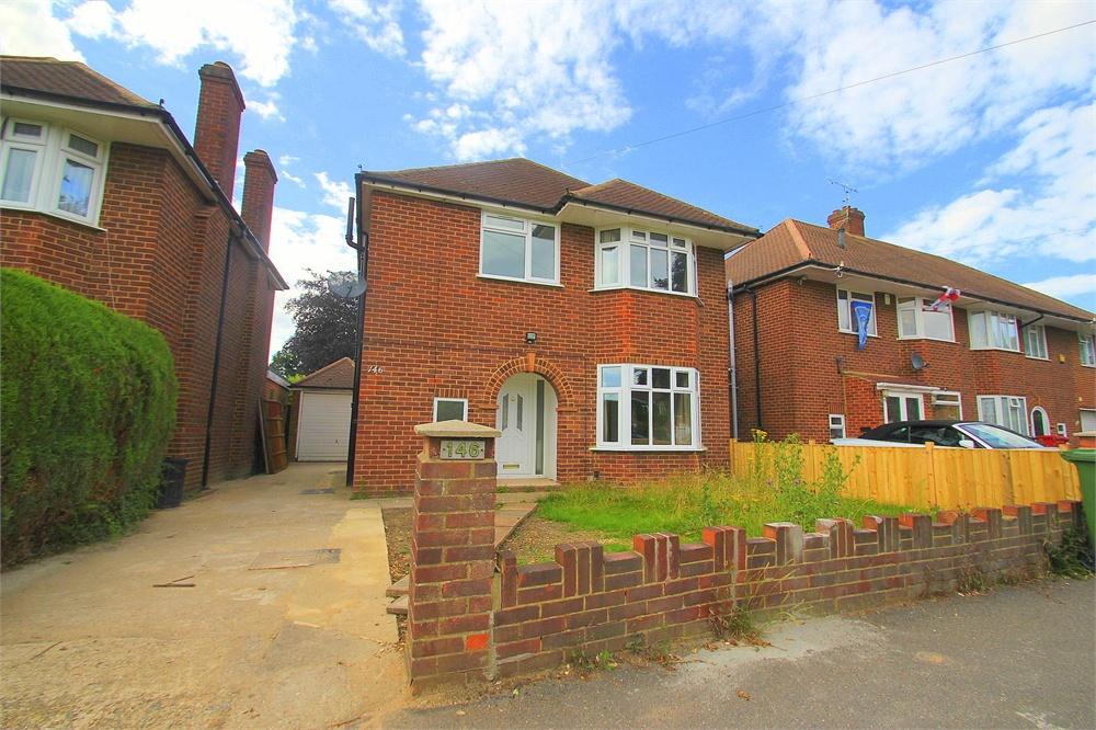 3 bed house to rent in Upton Court Road, Langley, Berkshire, Langley, SL3 
