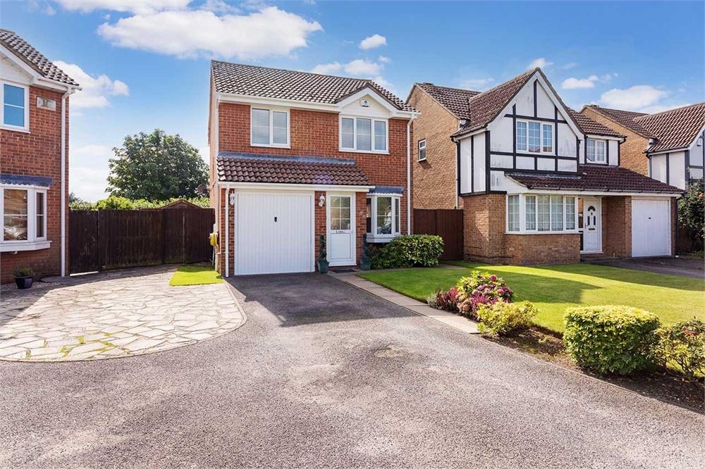 3 bed house for sale in Southwold Spur, Langley, Berkshire, Langley, SL3 