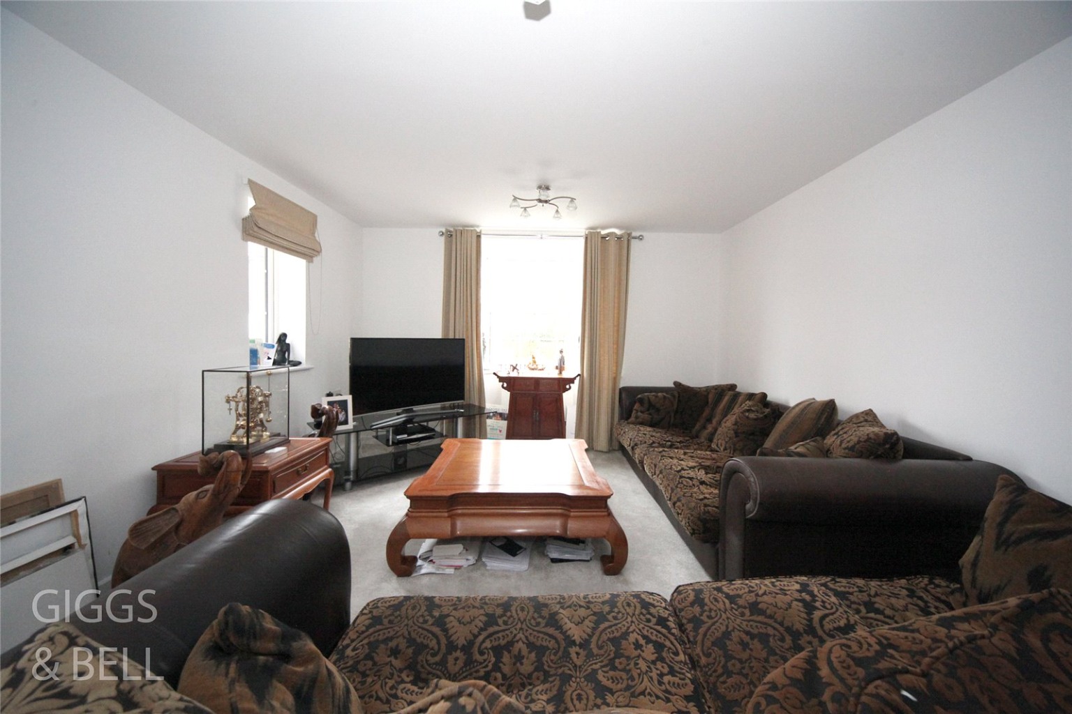 4 bed detached house for sale in Clinton Avenue, Luton  - Property Image 3