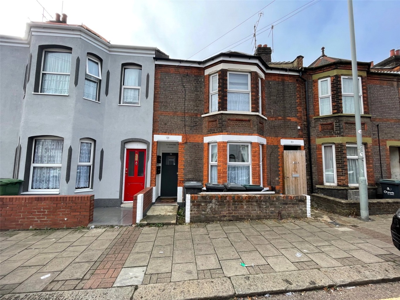 4 bed terraced house for sale in Crawley Road, Luton, LU1 