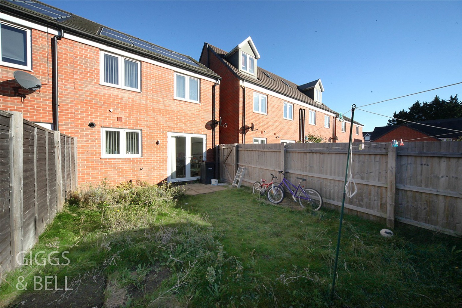 3 bed end of terrace house for sale in Guardian Way, Luton  - Property Image 12
