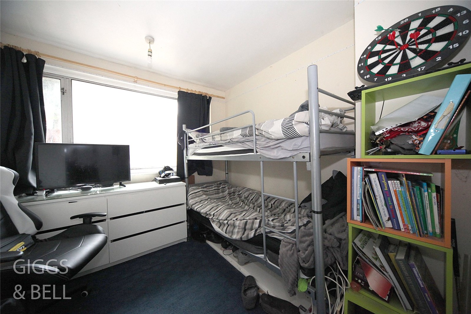 3 bed terraced house for sale in Brendon Avenue, Luton 9