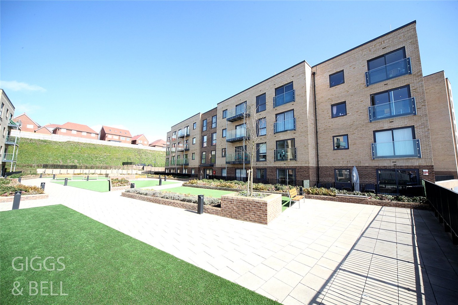 2 bed flat for sale, Luton, LU2 