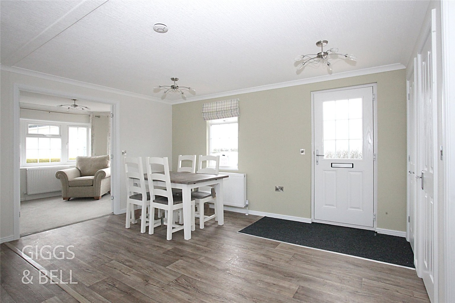 2 bed park home for sale in Woodside Home Park, Luton 6