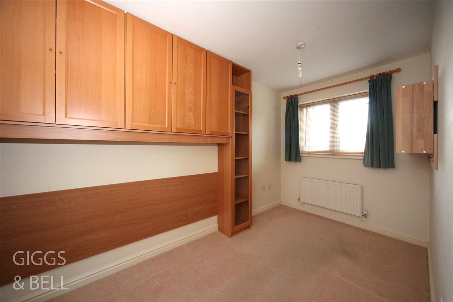 2 bed flat for sale in Kathleen Court, Luton 9