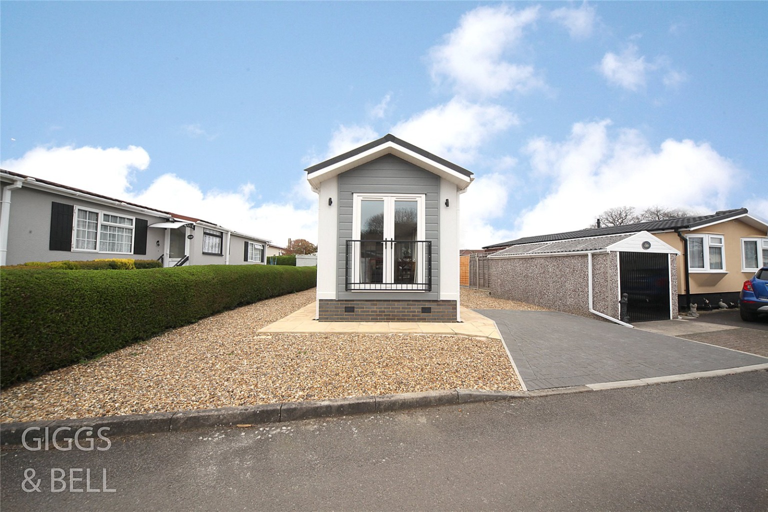 1 bed park home for sale in Woodside Home Park, Luton  - Property Image 10