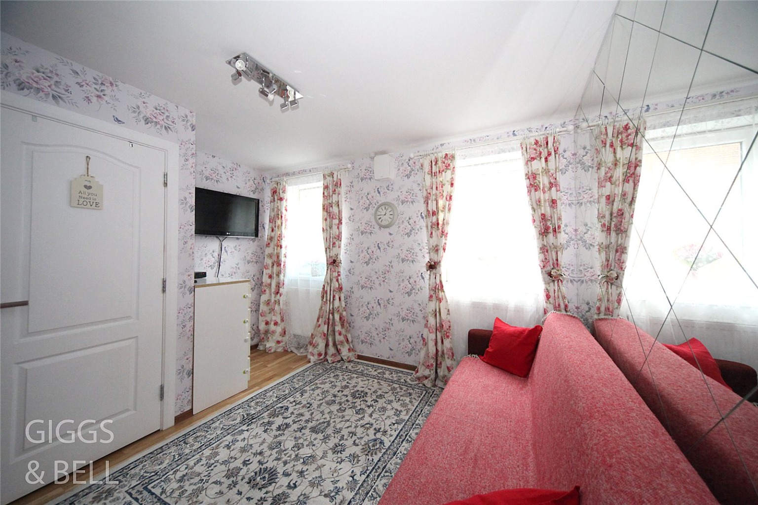 1 bed flat for sale in Duke Street, Luton  - Property Image 3