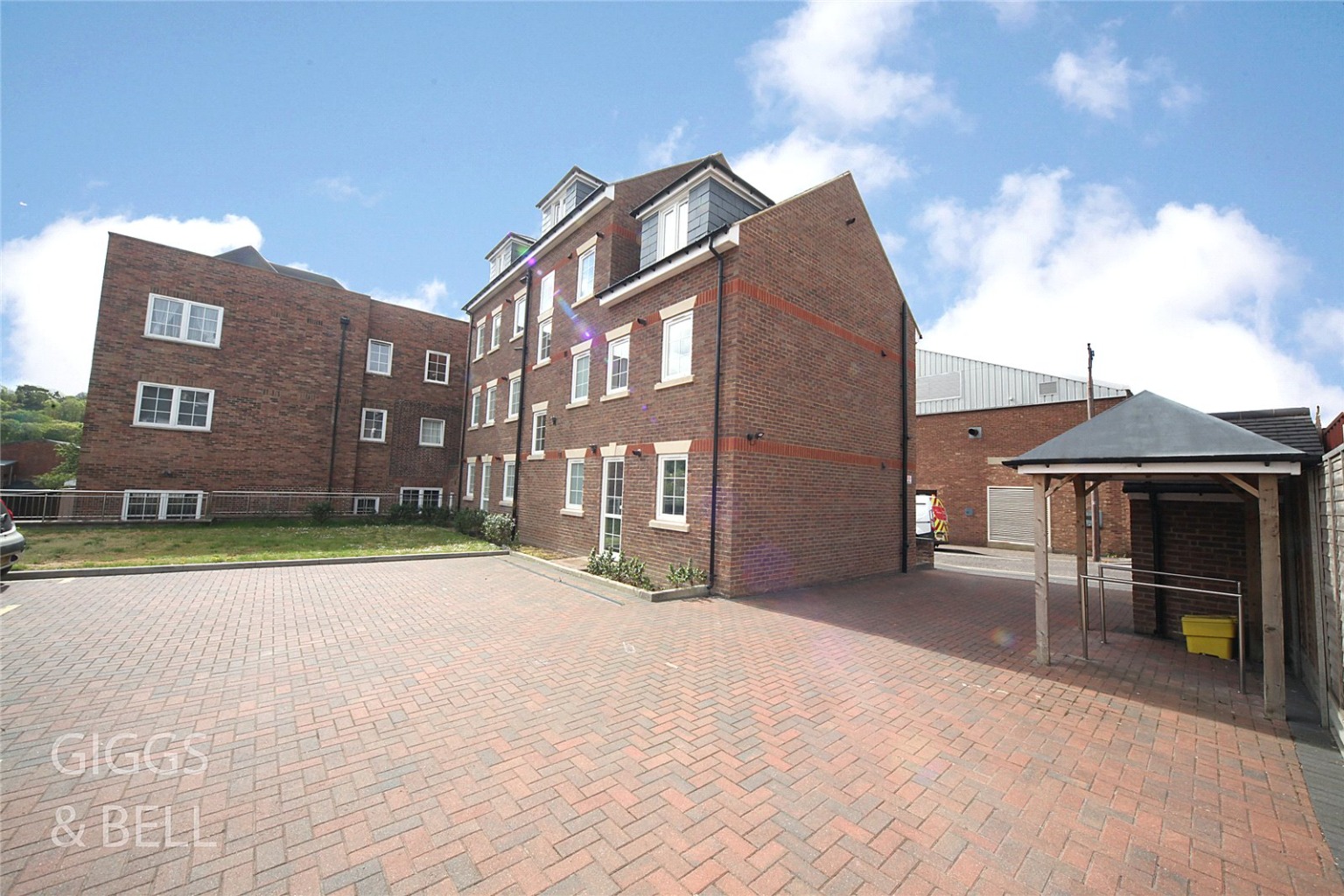 1 bed flat for sale in Duke Street, Luton 8