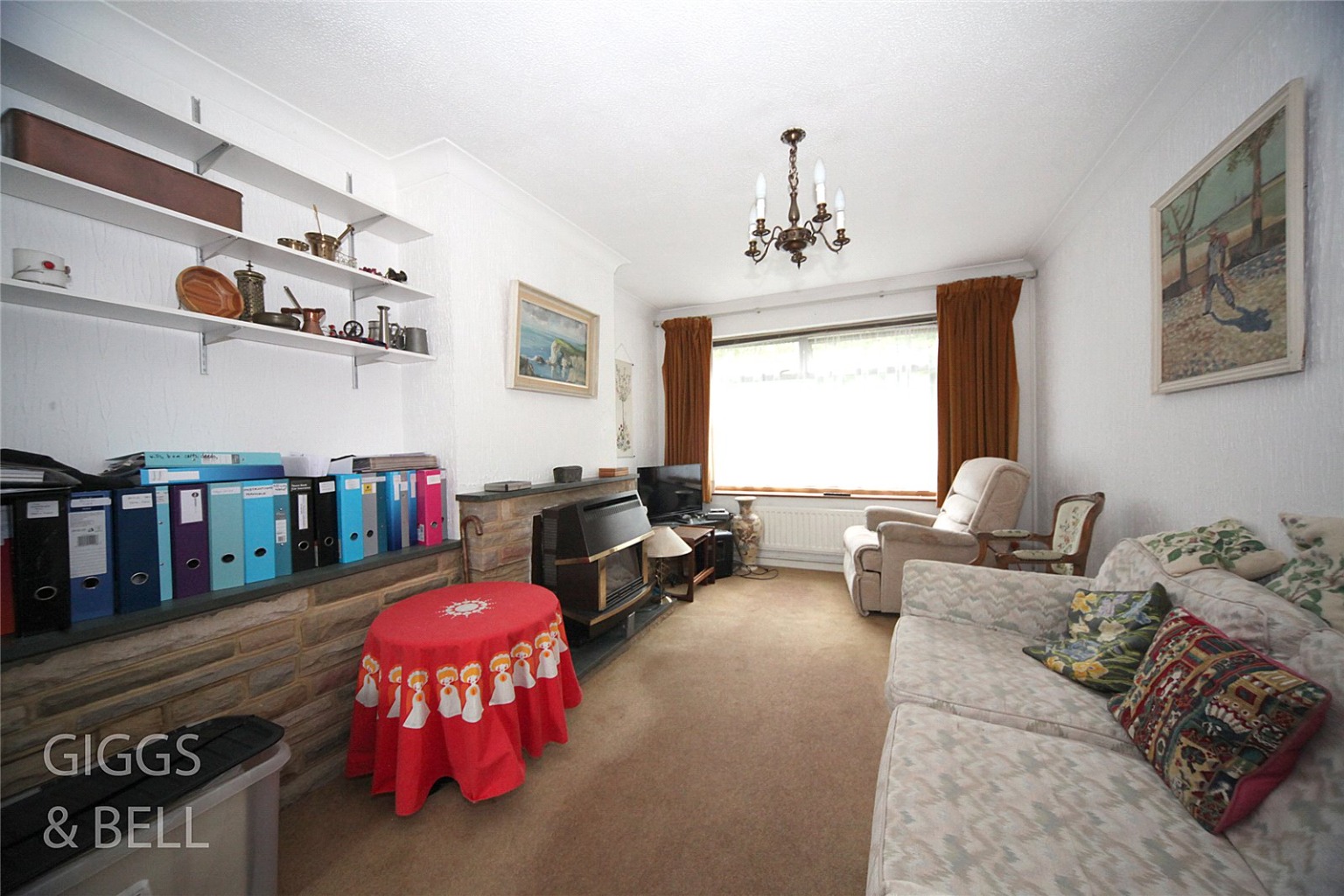 2 bed semi-detached bungalow for sale in Stopsley Way, Luton 1