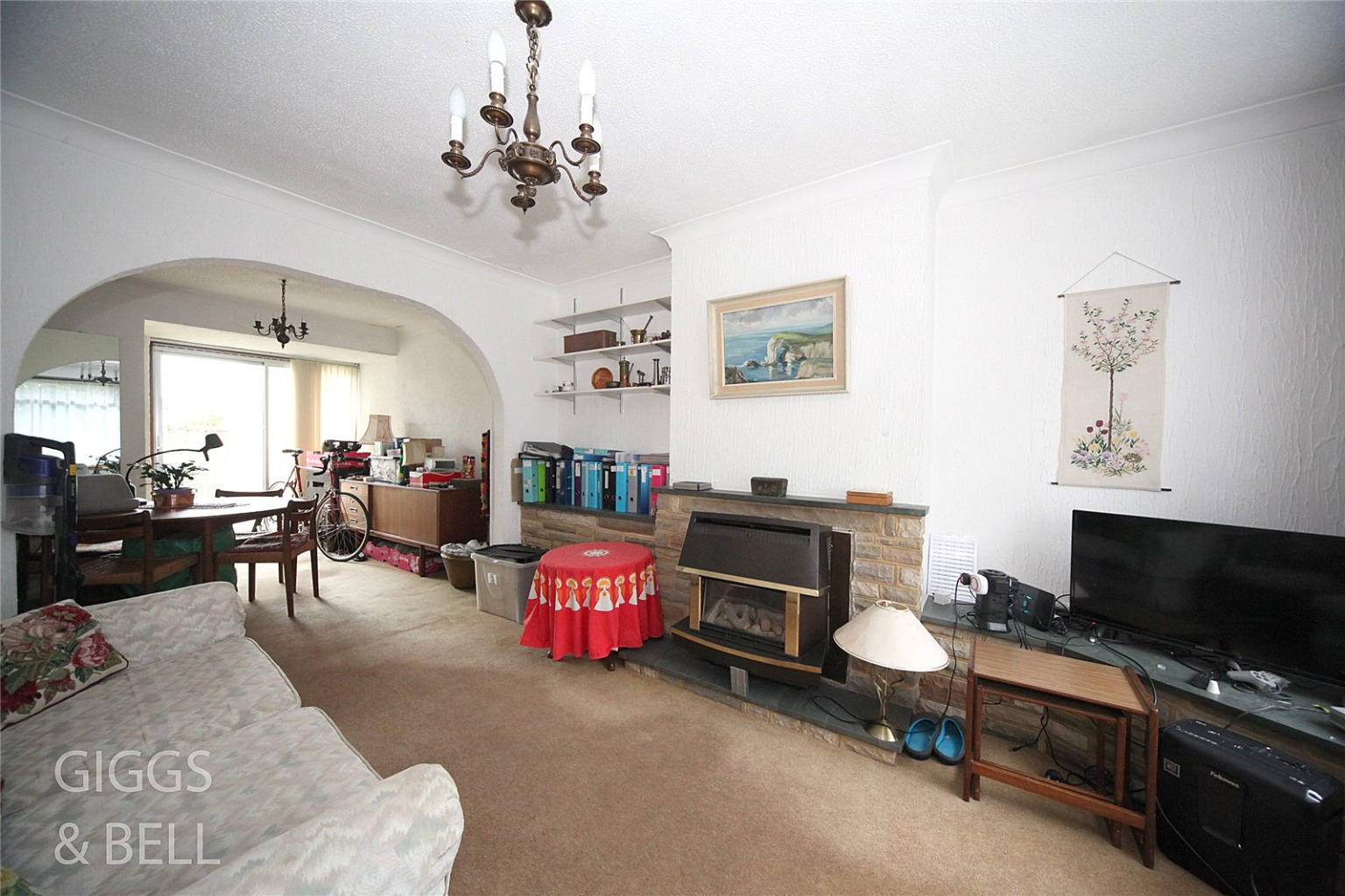 2 bed semi-detached bungalow for sale in Stopsley Way, Luton  - Property Image 3
