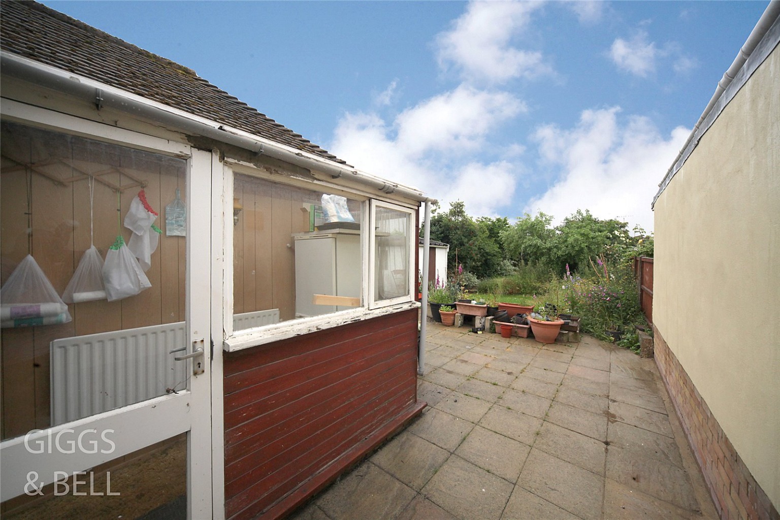 2 bed semi-detached bungalow for sale in Stopsley Way, Luton 8