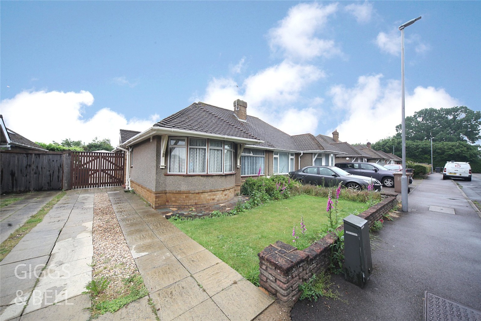 2 bed semi-detached bungalow for sale in Stopsley Way, Luton, LU2 